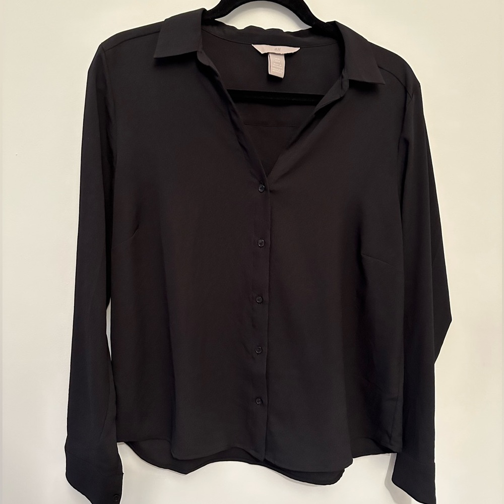 Black Flowy Buttom Down